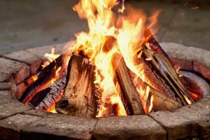 آگ میں پھونکنا khwab main aag phoonkney ki tabeer | Khawabnama